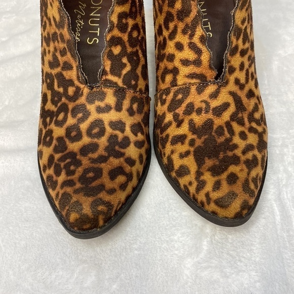 𝅺coconuts by Matisse Addie Leopard Print Ankle Booties Size 6.5M - Picture 8 of 16